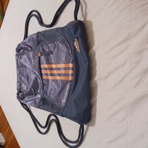 Adidas Alliance sackpack in peach and gray. NWOT. 2 side pockets.